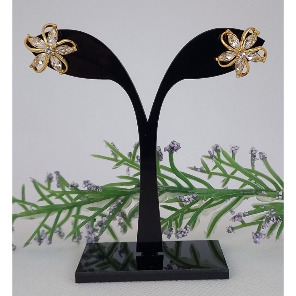 Earrings Elegant Gold Faux Diamond Flower NEW